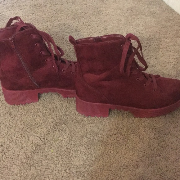 Boots - Picture 3 of 3